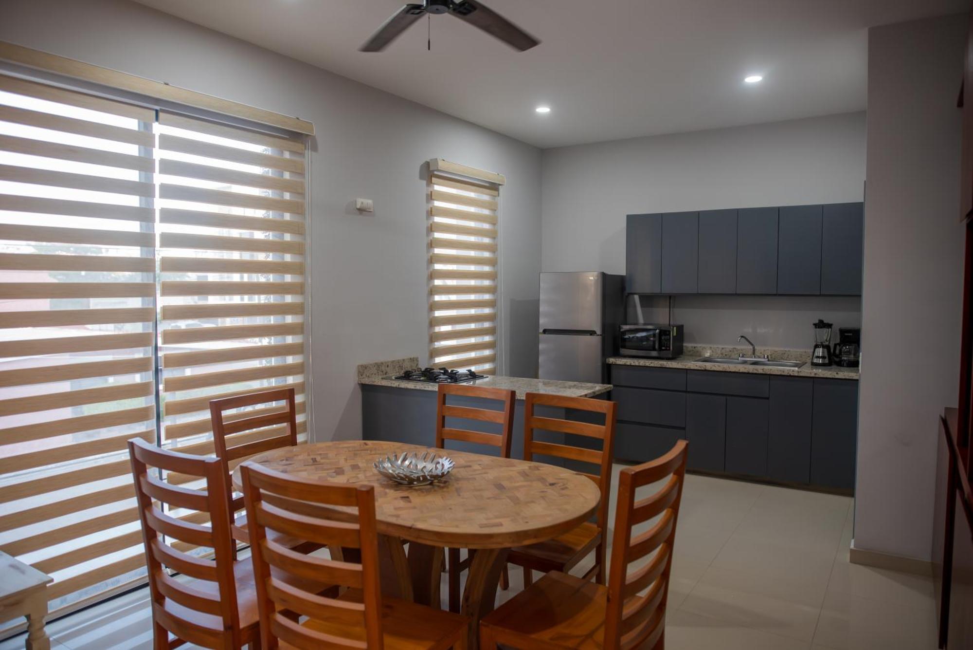 2Br/2Ba Condo 1 Block To Ocean! - Unit 3 มาซาตลัน ภายนอก รูปภาพ