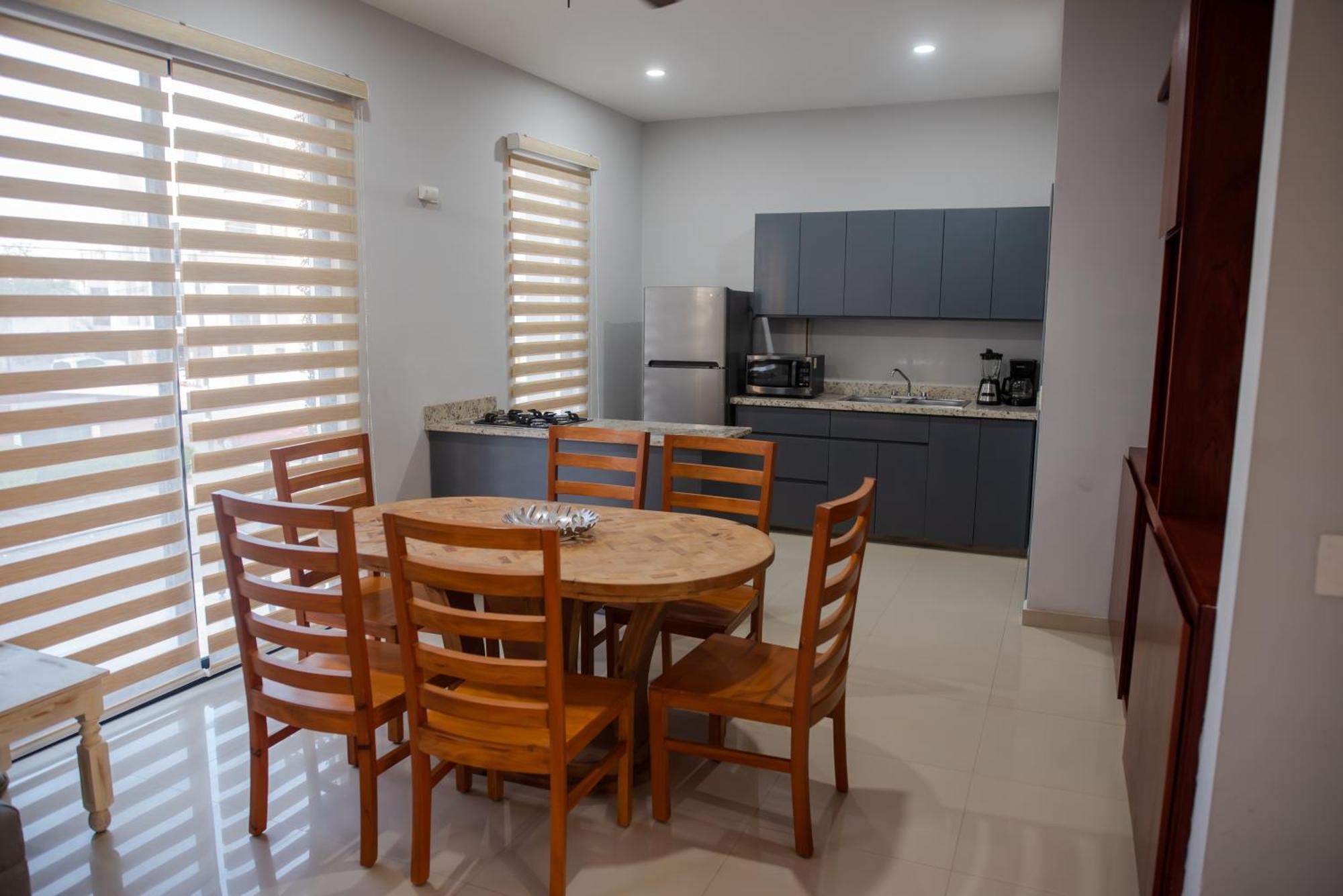 2Br/2Ba Condo 1 Block To Ocean! - Unit 3 มาซาตลัน ภายนอก รูปภาพ